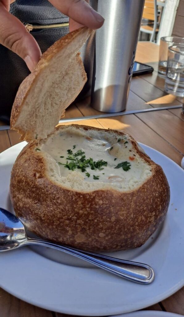 Seafood Restaurant-Claim Chowder